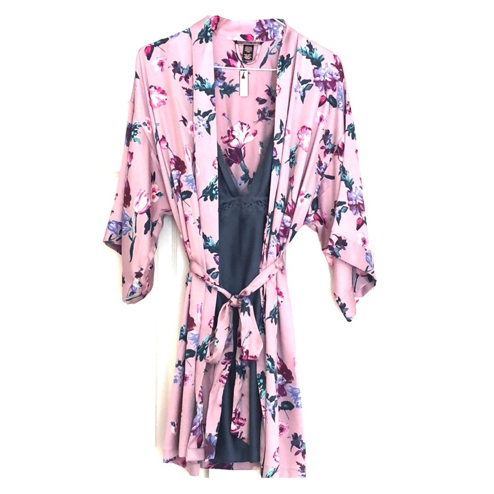 V, S flounce-sleeve kimono and satin-slip new